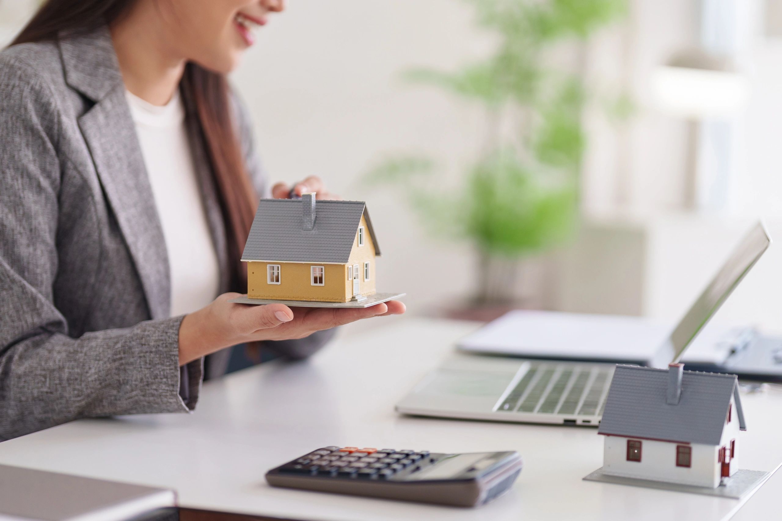 Loan specialist assisting a California homebuyer